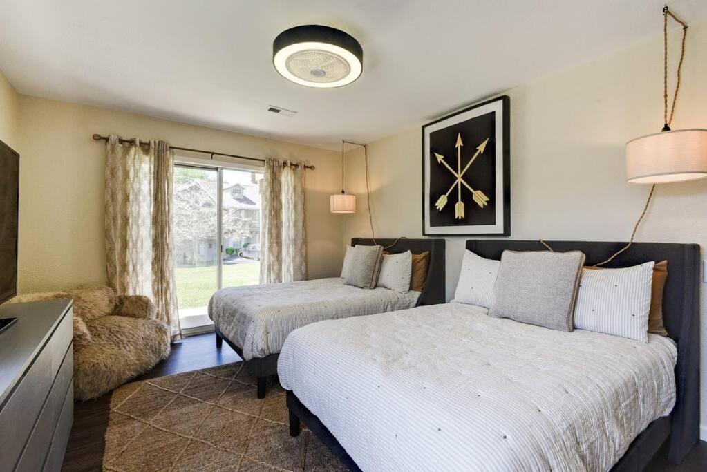 Sparkling Designer 3 Bed Suite By Taneycomo Branson Exterior foto